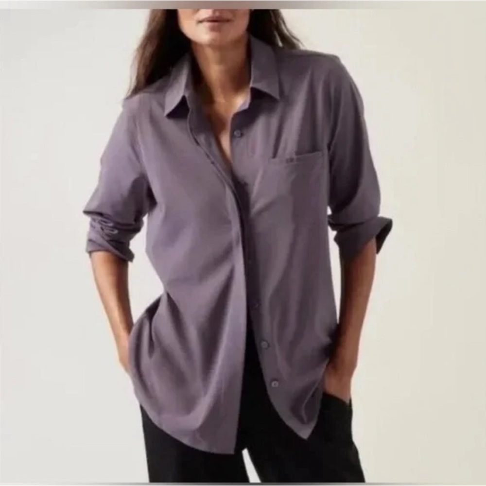 Athleta Urbanite long sleeve top